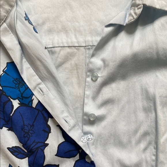 NY&Co Blue Floral Long Sleeve Button Down Shirt Women's Size Medium - Picture 10 of 16